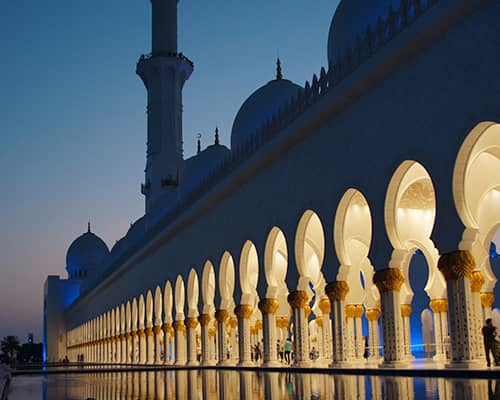 Abu Dhabi interno mezquita