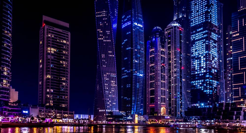 Dubái marina de noche