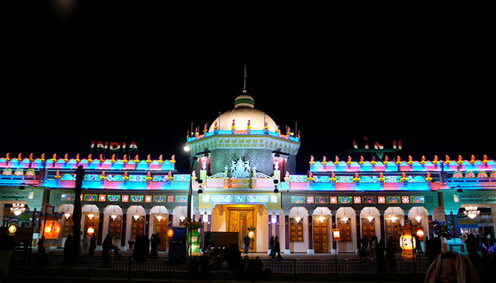 Dubai Global Village de noche