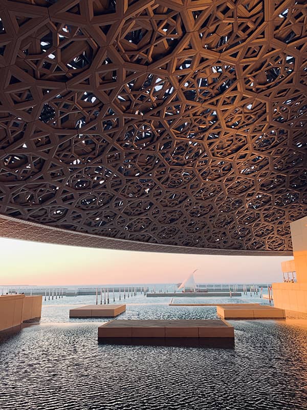 Museo Louvre Abu Dhabi interno